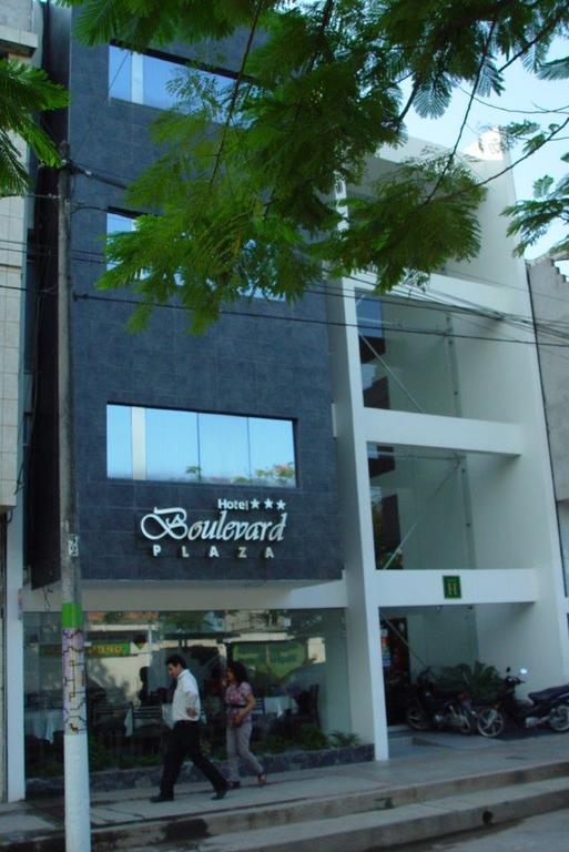 Hotel Boulevard Plaza Pucallpa Exterior photo